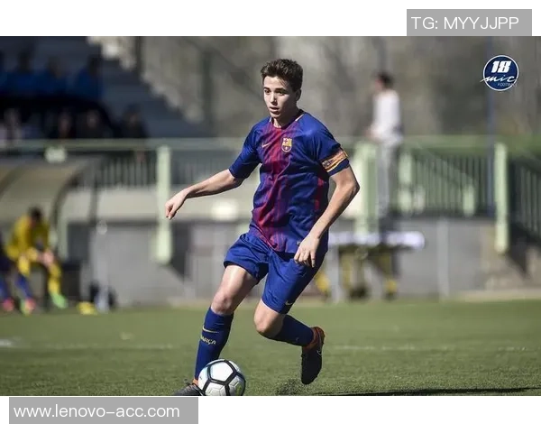 刘强独家分享足球心得与战术解析助你提升球技的秘诀